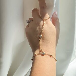 Elegant Gold Hand Chain Bracelet
